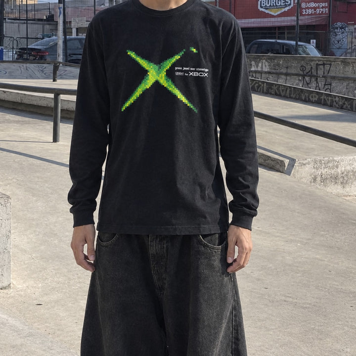 Longsleeve Pixel Rift preta, tryon