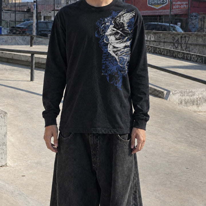 Longsleeve Angel Scrolls preta, tryon