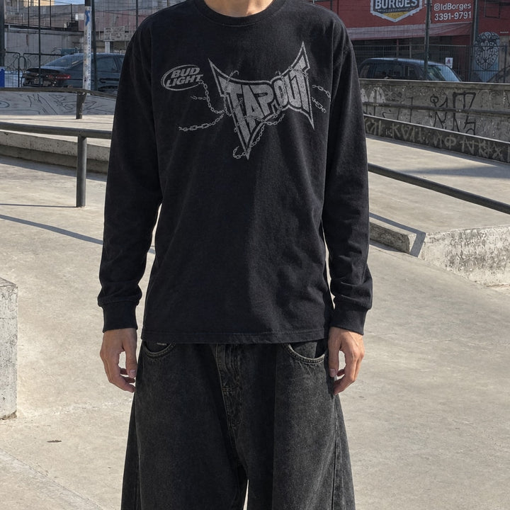 Longsleeve Shadow Chain preta, tryon